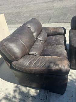 Love seat leather top