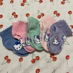 hello kitty baby socks