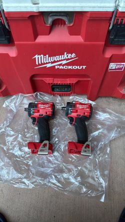Milwaukee M18 Fuel (1/2 ) Impact Wrench Square Ring 250 LB ) (NEW) (Cat No 2855-20) 