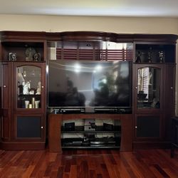 Entertainment Center Console for Sale in Burlington NJ OfferUp
