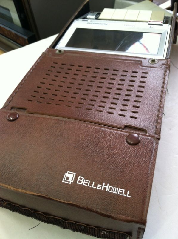 VINTAGE BELL&HOWELL EDUCATOR SERIES CASSETTE PLAYER MODEL 3020 needs work