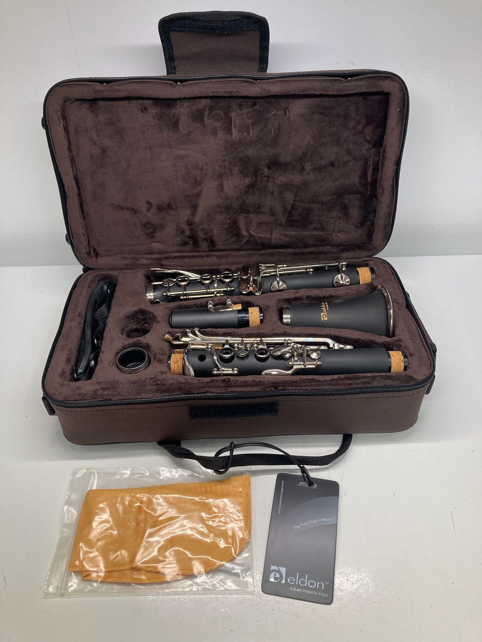 Eldon ECL475 B-Flat Clarinet with Case