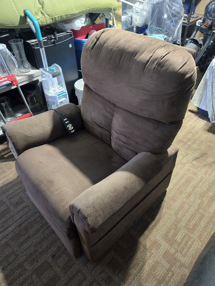 Recliner Lift and Massage Chair