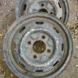 1970 vw bug steel wheels .Make an offer