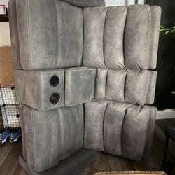 Electric Loveseat Like New, Real Good Condition