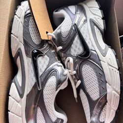 Nike V5 RNR