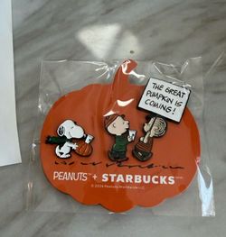 Starbucks x Peanuts pins