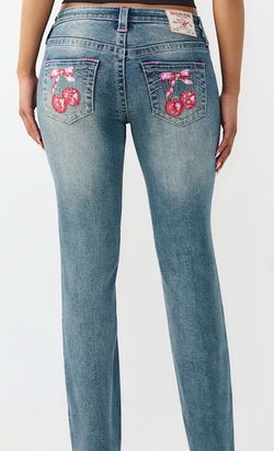 True Religion Billie Mid Rise Crystal Cherry Straight Jean and T-shirt set