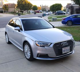Audi A3 e-tron Premium Plus 2018