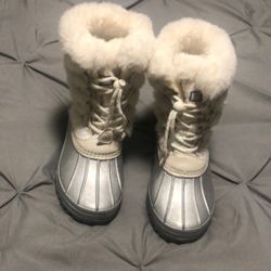 London fog, snow boots, size 2 girls