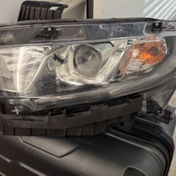 16-20’ Honda Civic Driver Headlight 
