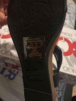 Women’s sandals