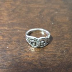 James Avery Sterling Silver Scroll Swirl Filigree Ring 