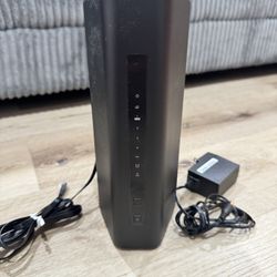 Netgear Nighthawk RS200v2