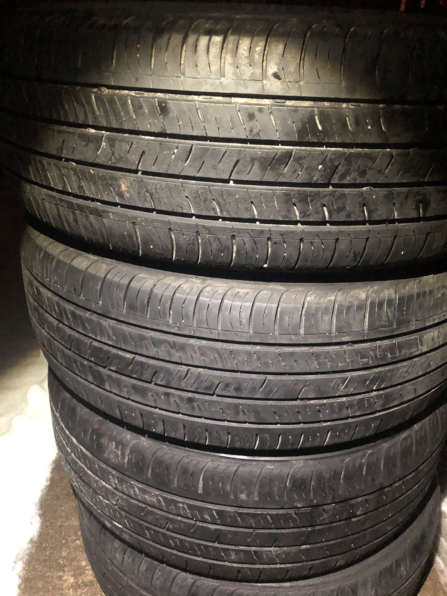 4 good use tires kumho 215/55/17