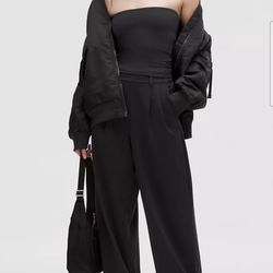 Lululemon size xs & M Available  daydrift high rise trouser wide (short)