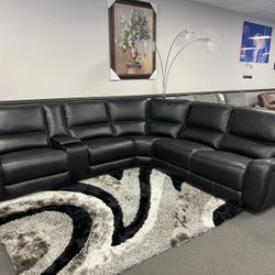 Black Sofa Sectional w/ Power Recliners & Wireless charging 