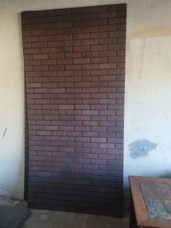 2 panels brick pattern
