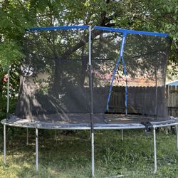 Trampoline 