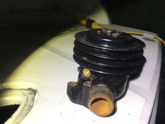 Mercruiser 350 water pump. Low hours