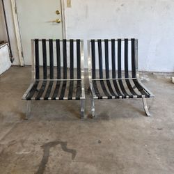 Mid-Century Modern Chairs
