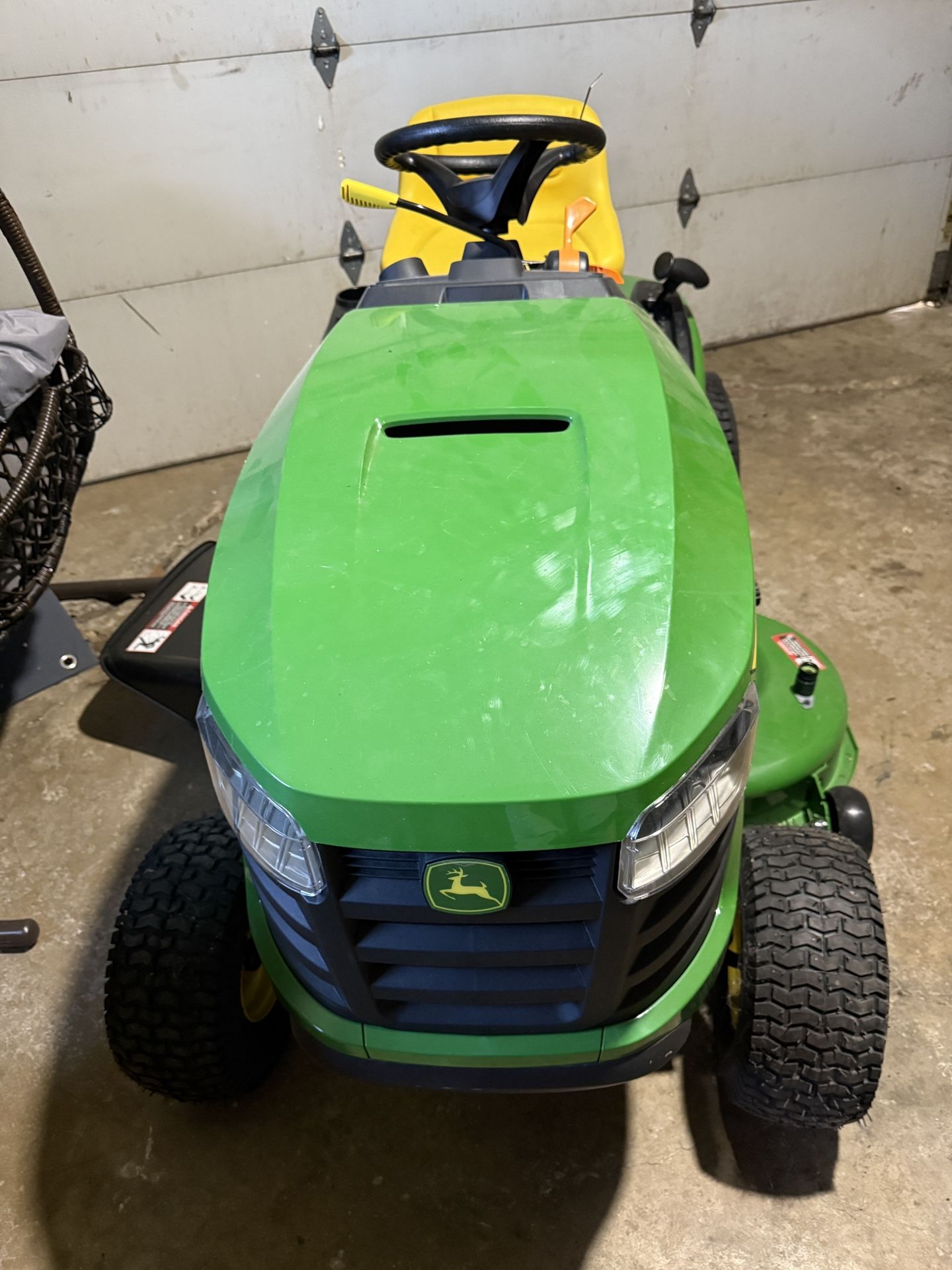 Brand New JOHN DEERE S100 Riding Lawn Mower