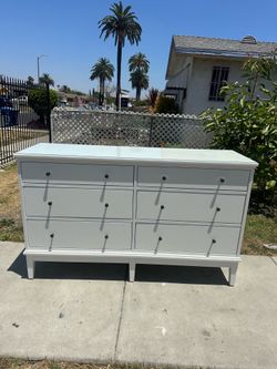 White ikea Idanas dresser w/ glass top