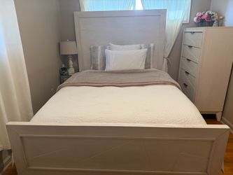 Like-New QUEEN Bed Frame (Off-White/Ivory) & 16" Spring Mattress