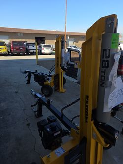 DEWALT
28 Ton 196cc 6.5HP Kohler Engine Horizontal/Vertical Full Beam Hydraulic Log Splitter, Auto Return/Integrated Log Cradle