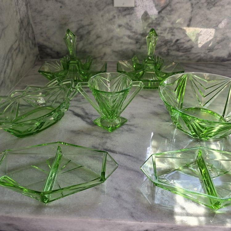Vintage Green Uranium Glass Art Deco Set Pyramid Pattern Rare for Sale in  Upland, CA - OfferUp