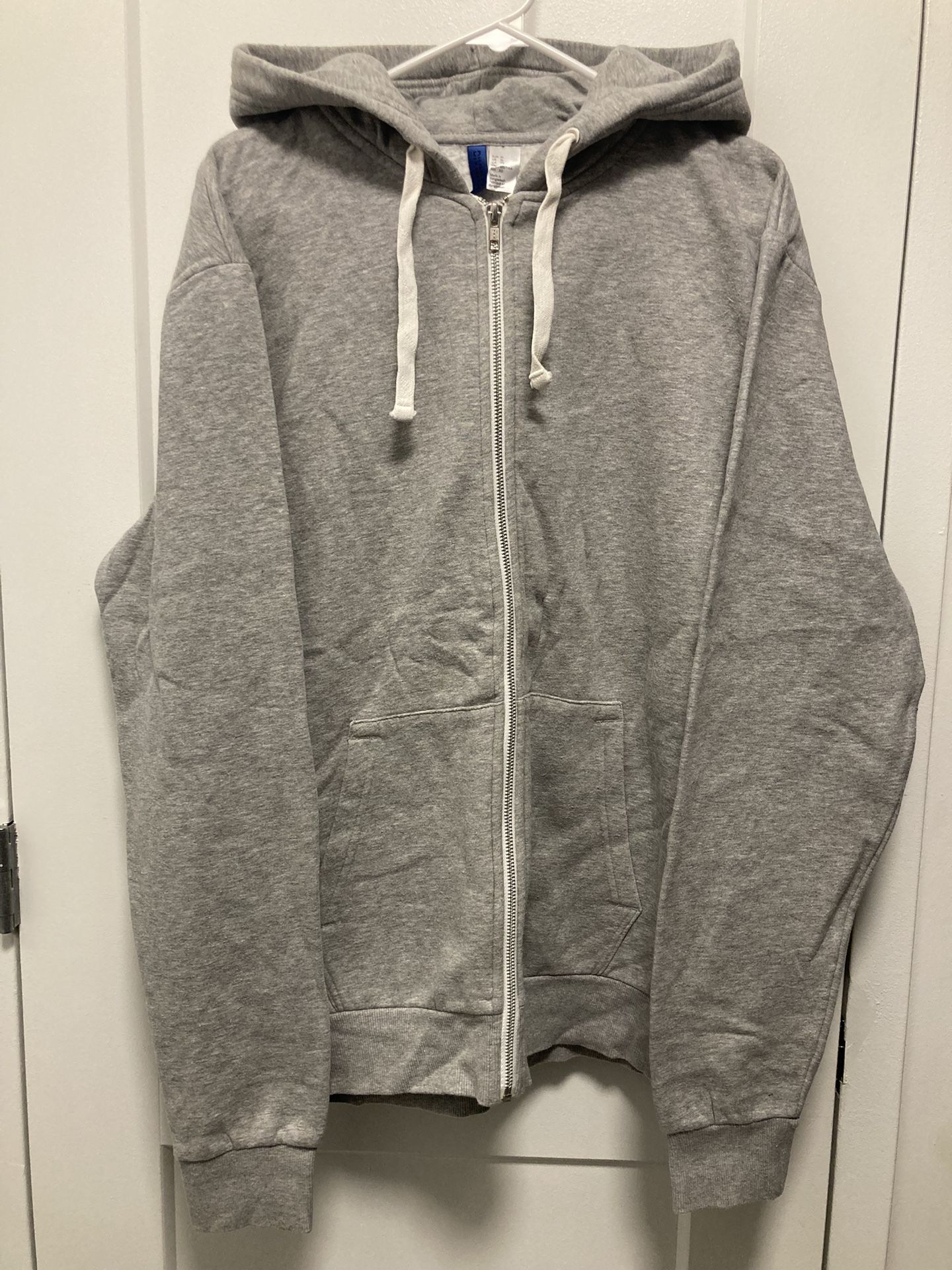 HOODED JACKETS / HOODIES ($2/$20) 👕