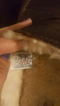 Men's Ugg shoes size 11