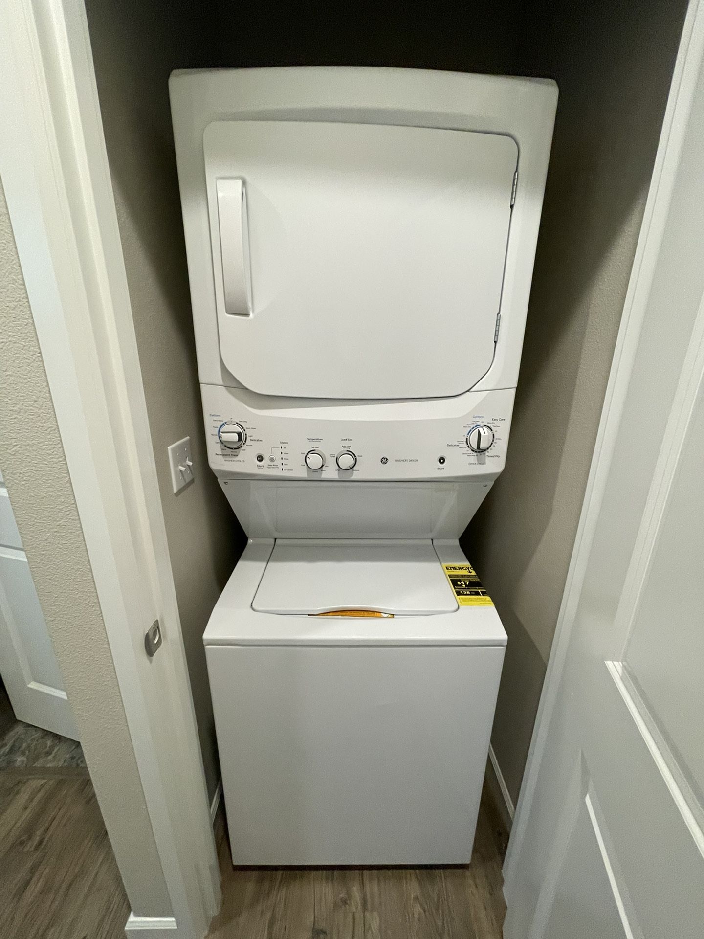 GE Stack Washer& Dryer for Sale in Buckley, WA OfferUp