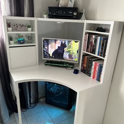 IKEA MICKE DESK