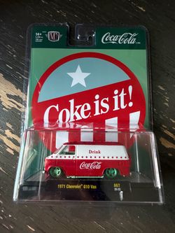 M2 Machines 1971 Chevrolet G10 Van Coca-Cola Chase