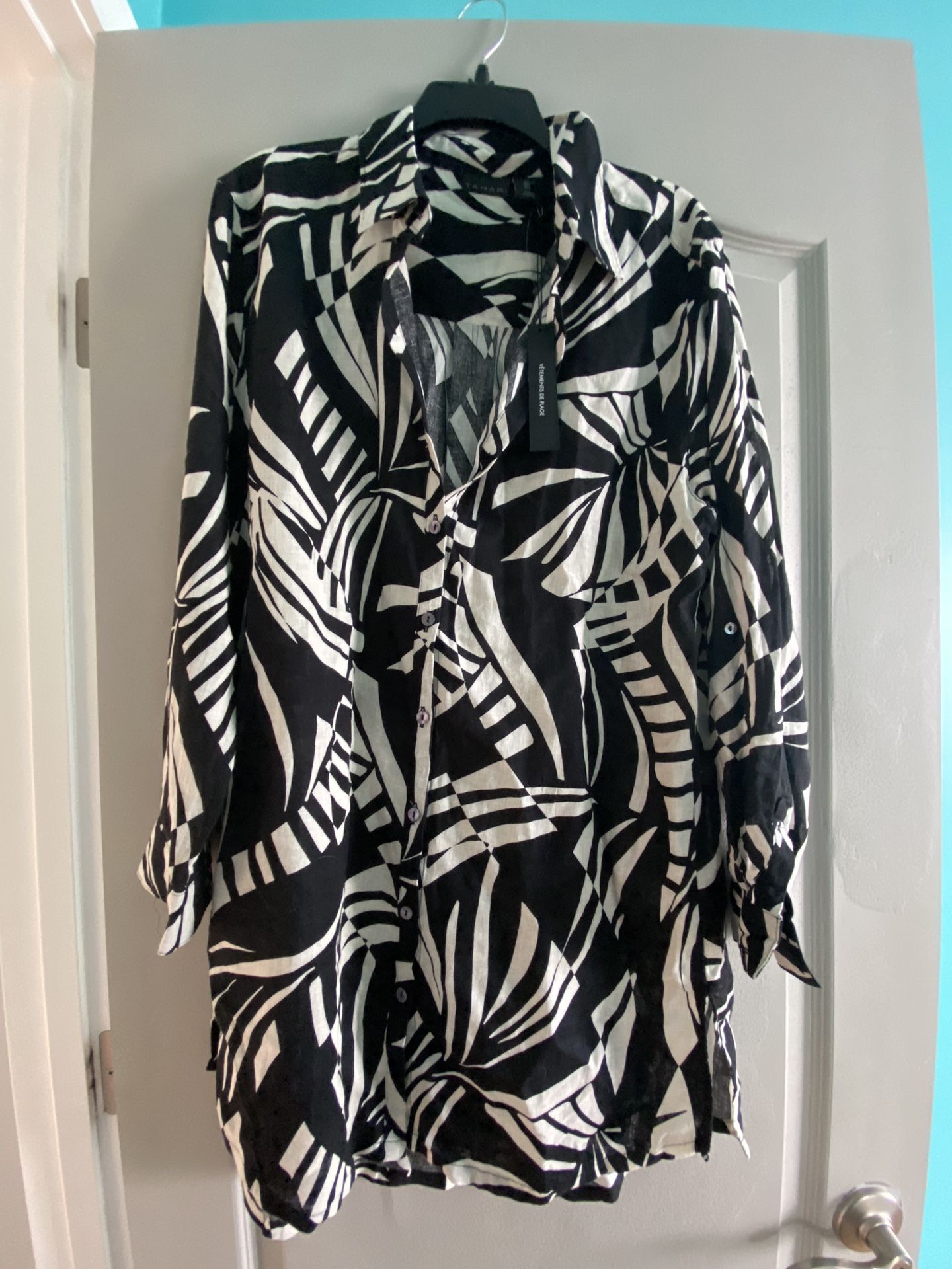 Tahari Vacation Linen Print Maxi Shirt Dress Size Large Black and White Pattern Abstract Print Stretch Tunic Material: Linen/Rayon Made in Cambodia