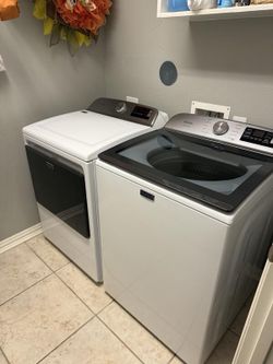 Maytag Washer and Dryer Set