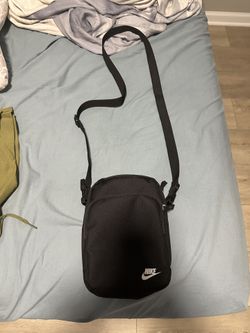 NIKE SHOULDER BAG