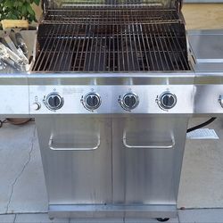 Bbq Grill Propane Like New