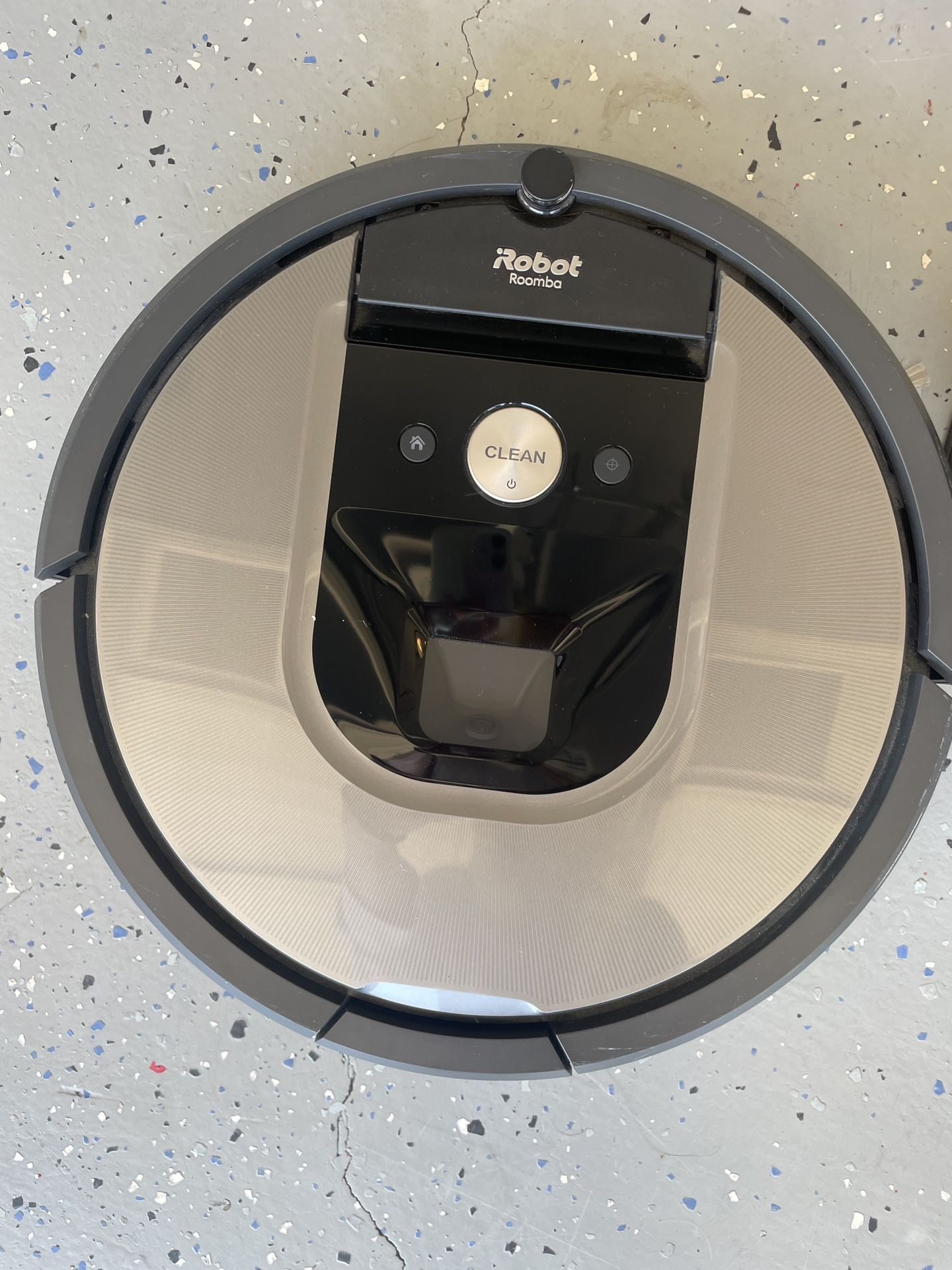 Roomba Vacuum iRobot 969