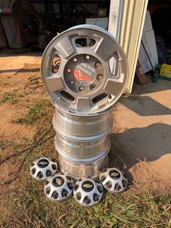 Chevy rims and caps