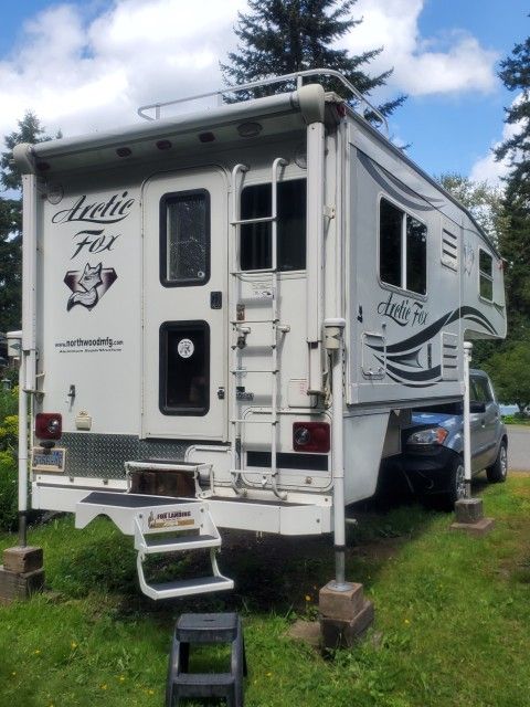 2013 Arctic Fox Northwood 990