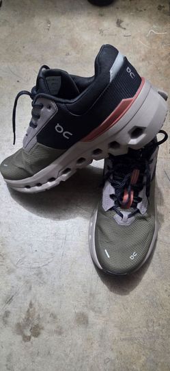 On cloud waterproof shoes