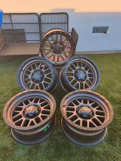 5 icon alpha wheels bronze. 17x8.5 0 offset
