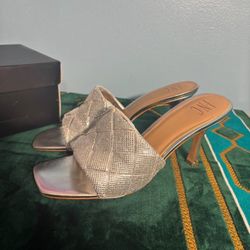 International concepts bling heels size 11M used