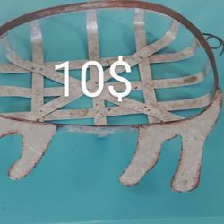 $10  Rustic Pig  For Table 