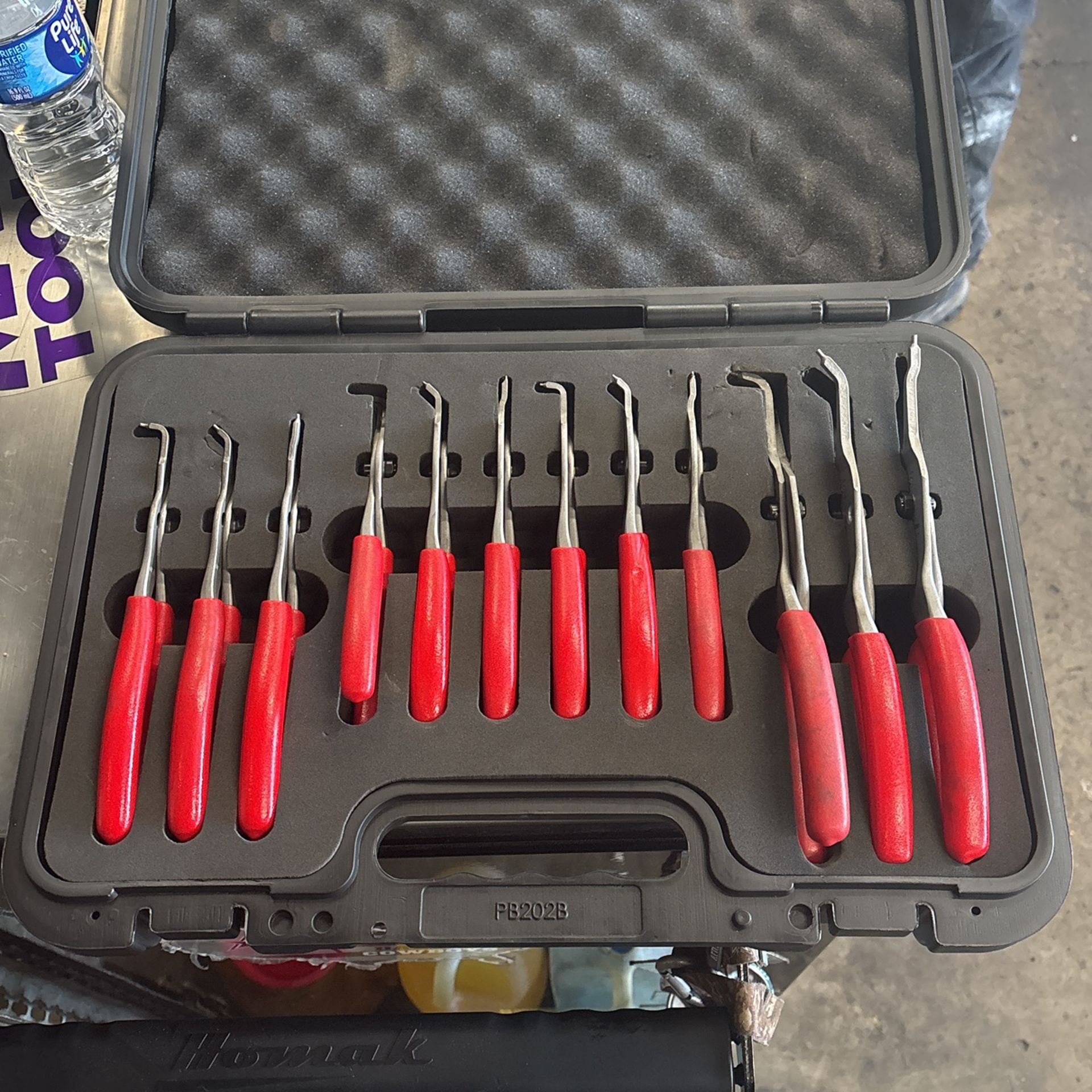 Snap on snap ring plier set