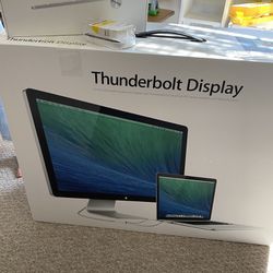 Apple 27-inch Thunderbolt Display - A1407 MC914LL/B Silver WITH Wireless Keyboard and Magic Mouse