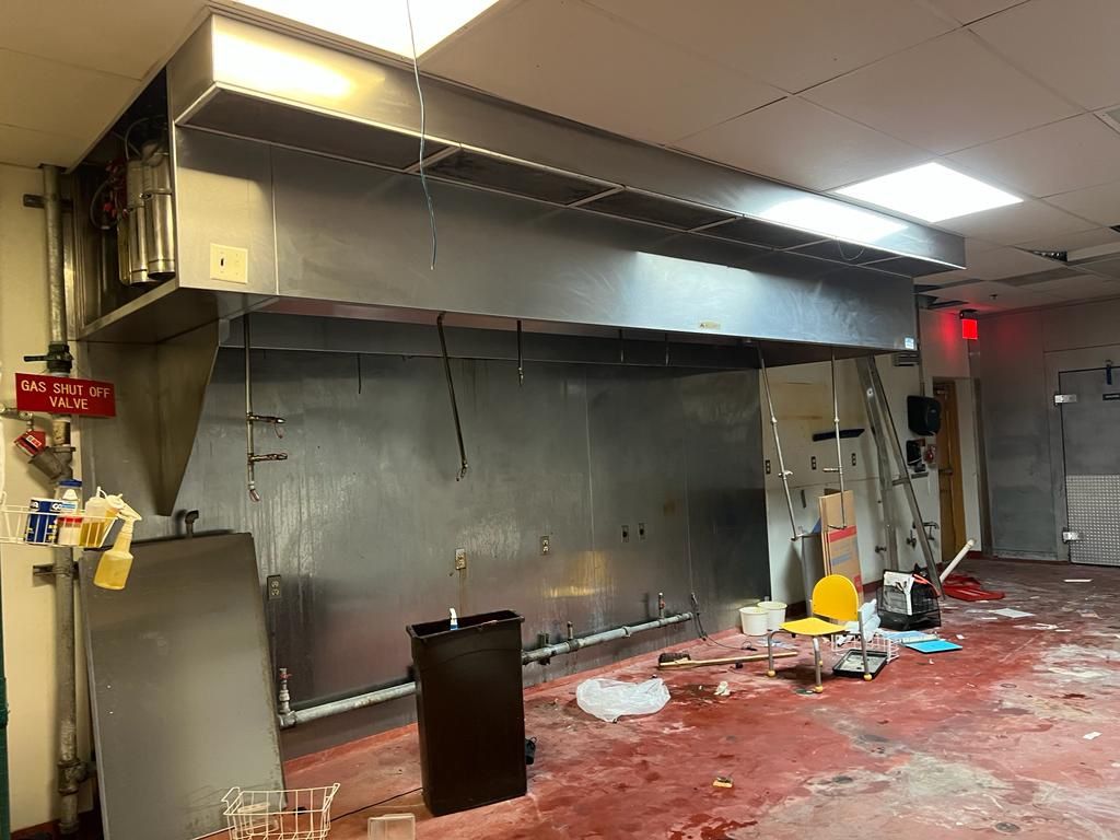 Accurex Hood Package - Used 15 Foot Hood with Exhaust Fan and Ansul System Fire Suppression