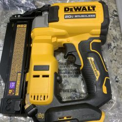 DEWLT NAILER KIT 20v 23GA